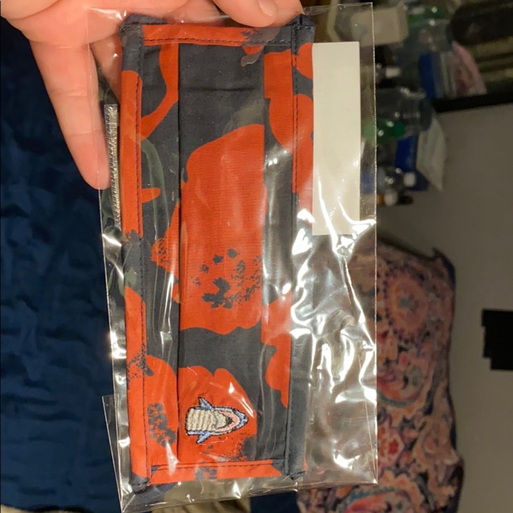 Coach Sharky wild flower camp mask